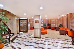 Barin Hotel: Lobby - photo 1