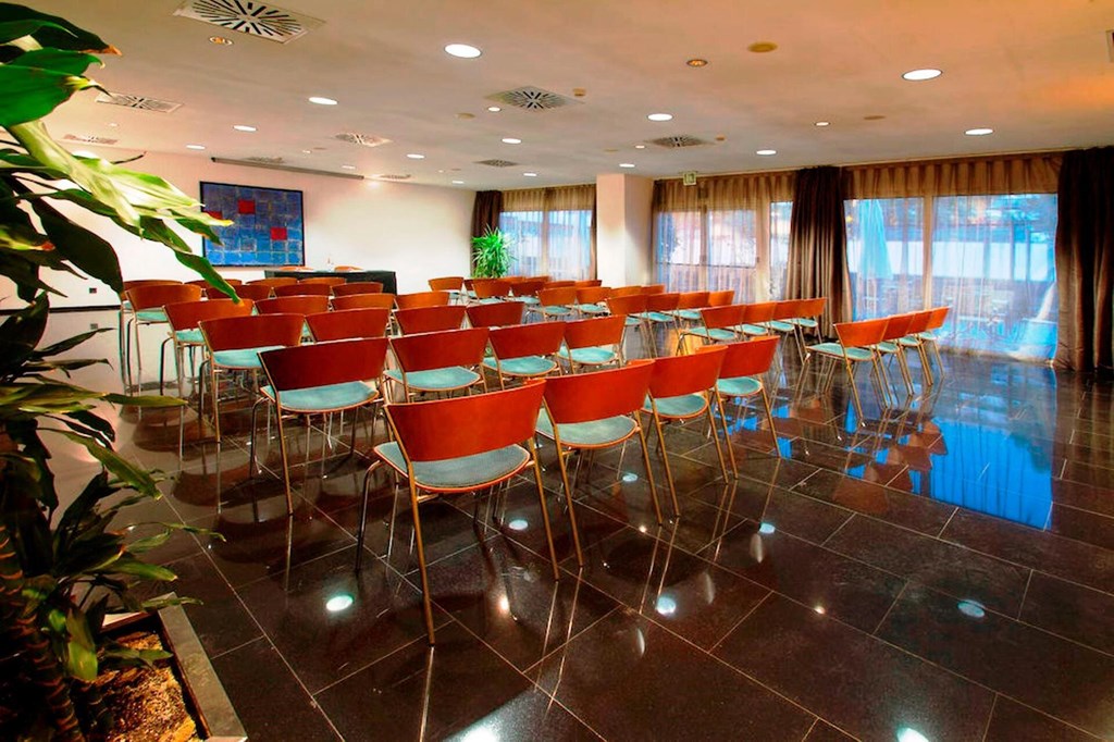 Eurohotel Diagonal Port: Conferences