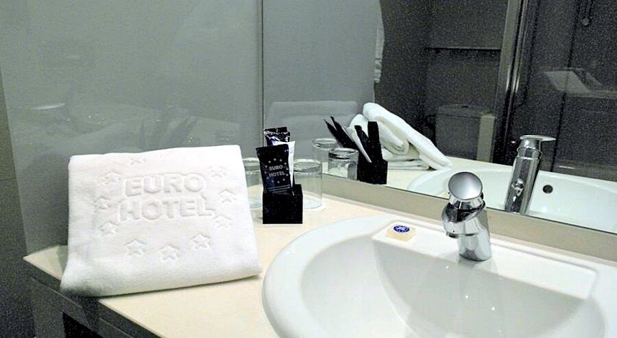 Eurohotel Diagonal Port: Room Double or Twin STANDARD