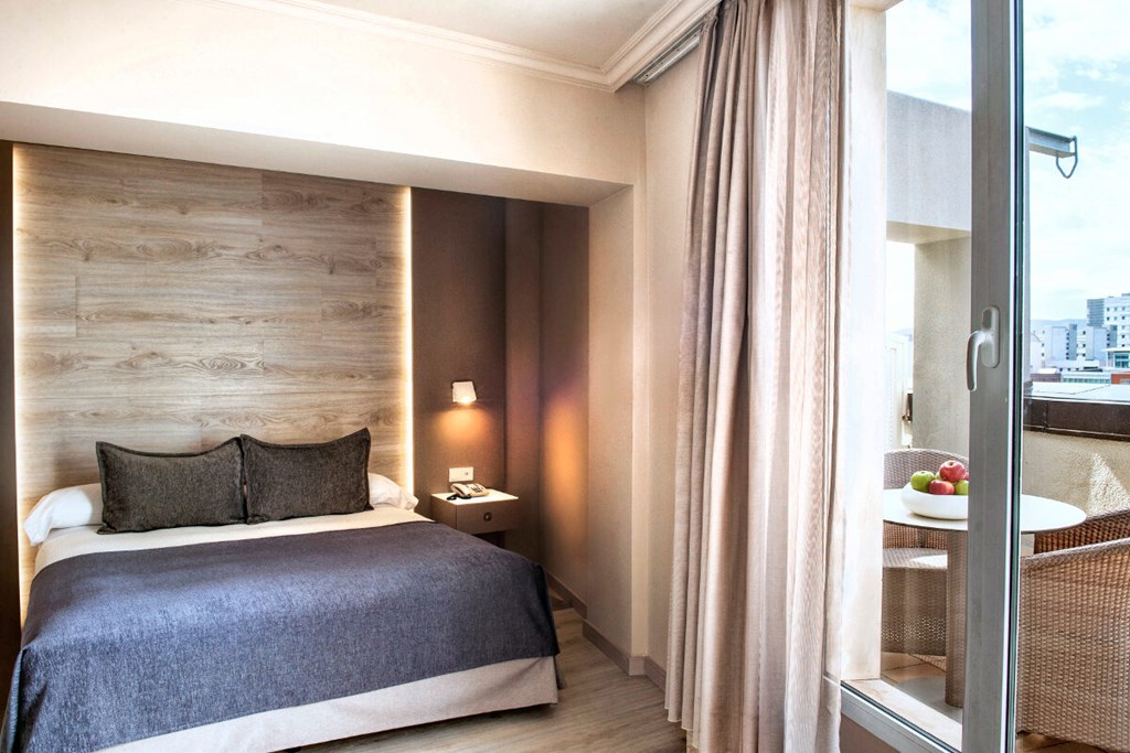 Salles Hotel Pere IV: Room DOUBLE STANDARD