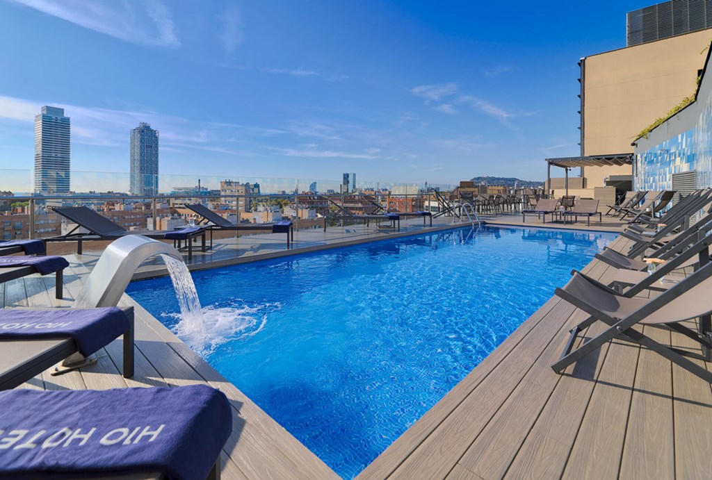 H10 Marina Barcelona: Pool