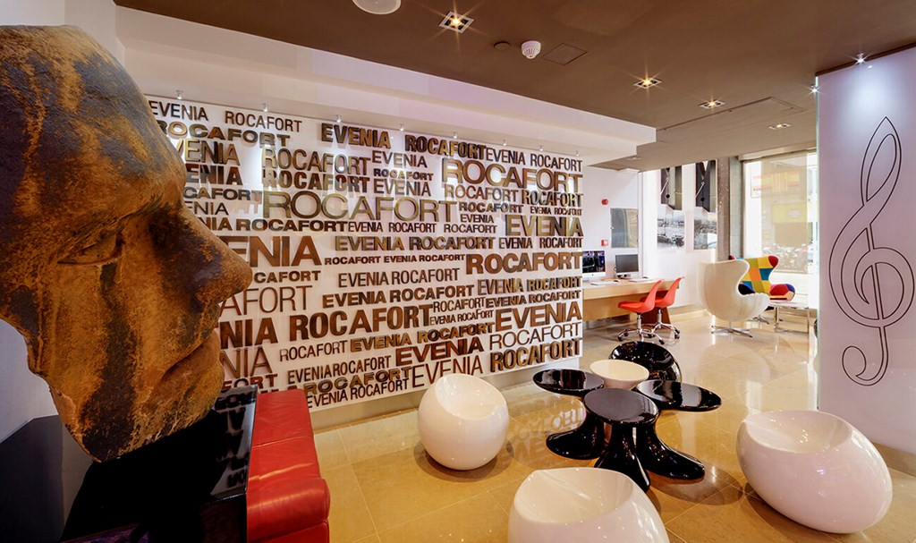 Evenia Rocafort: Lobby