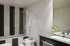 AinB Sagrada Familia Apartments: Room - photo 30