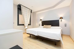 AinB Sagrada Familia Apartments: Room - photo 35