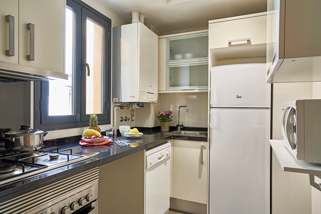 AinB Sagrada Familia Apartments: Room APARTMENT CAPACITY 4 TWO BEDROOMS