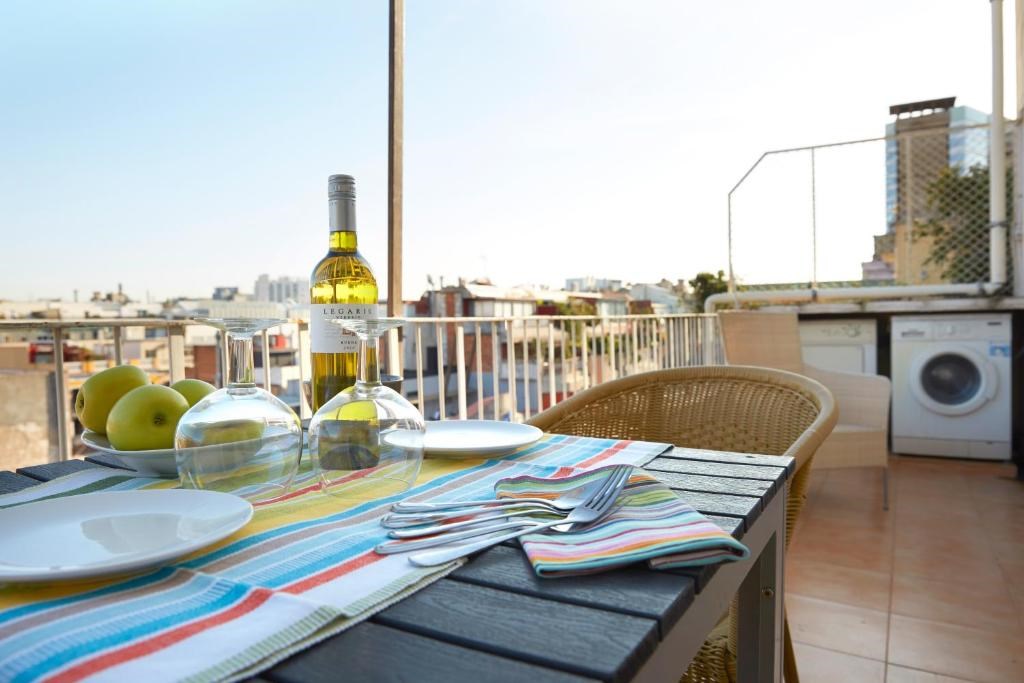 AinB Diagonal Francesc Macià Apartments: Room APARTMENT CAPACITY 4 TWO BEDROOMS