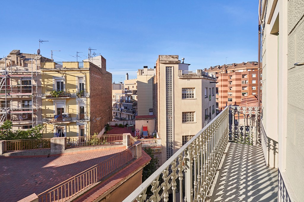 Barcelona Sants Station Apartments: General view