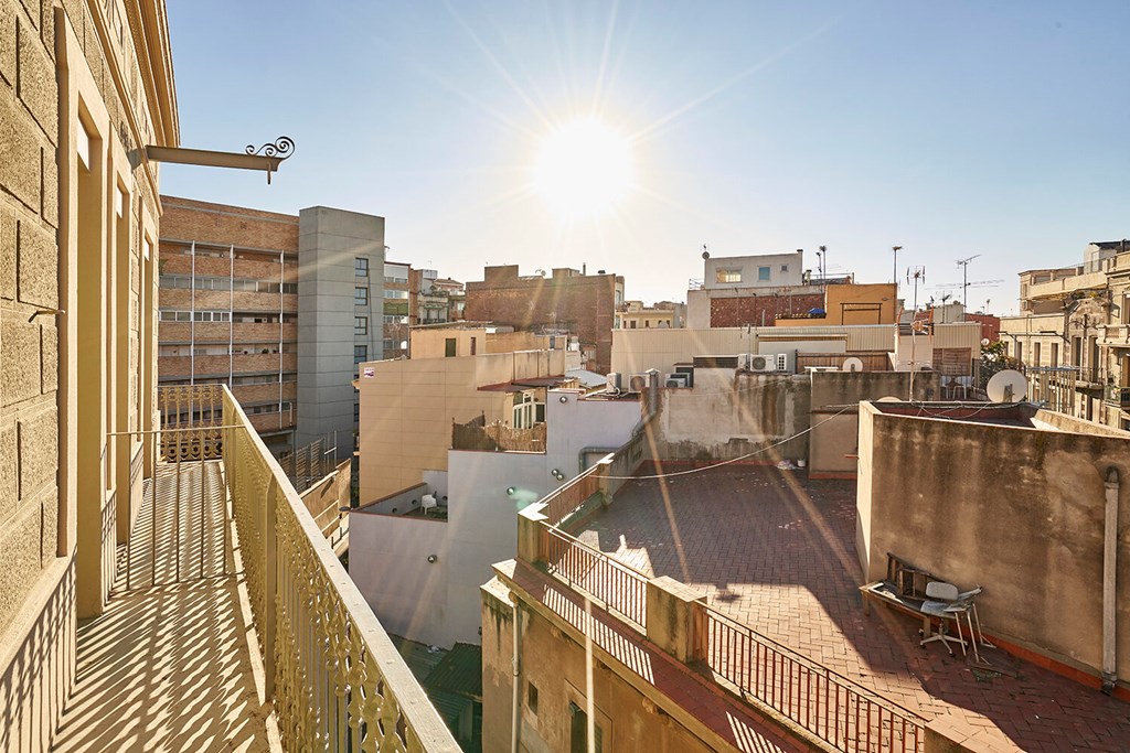 Barcelona Sants Station Apartments: General view