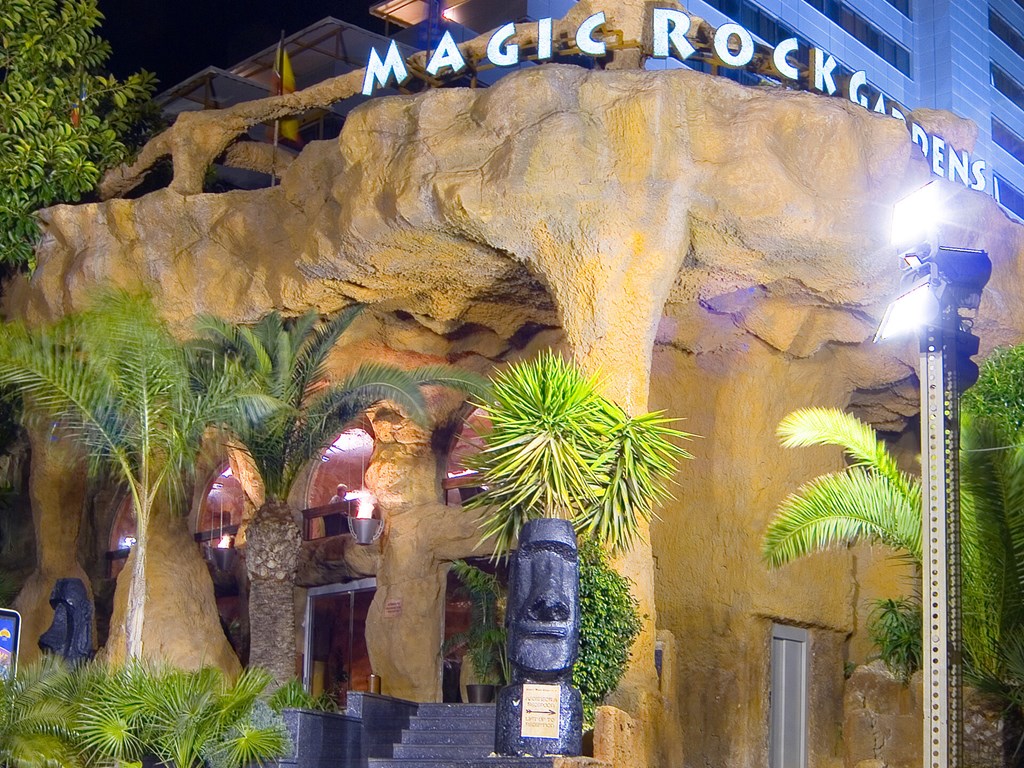 Magic Aqua Rock Gardens: Lobby