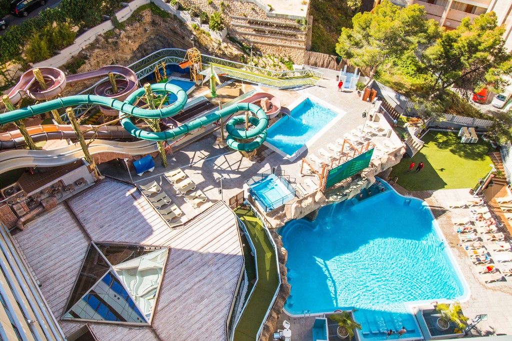 Magic Aqua Rock Gardens: Pool