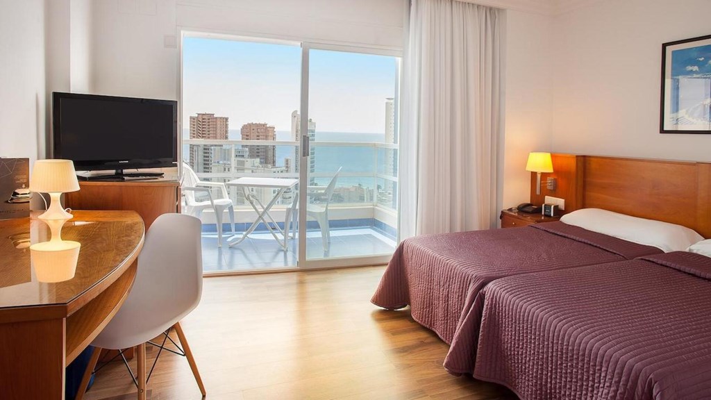 RH Victoria: Room Double or Twin SEA VIEW