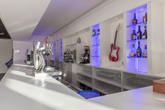 Sandos Benidorm Suites: Bar - photo 50