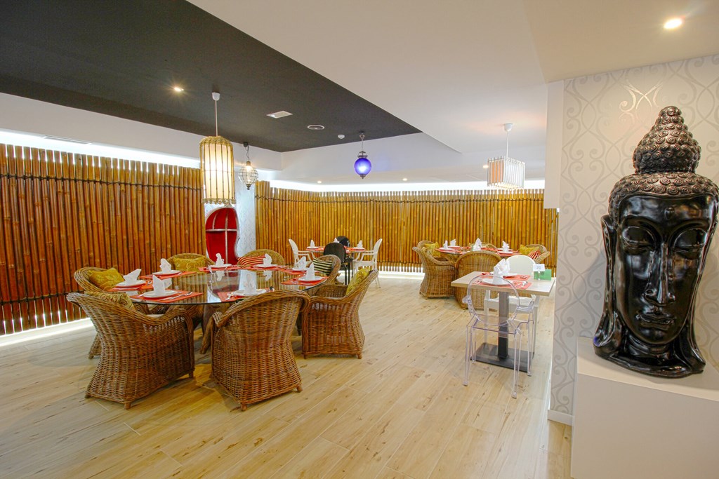 Sandos Benidorm Suites: Restaurant