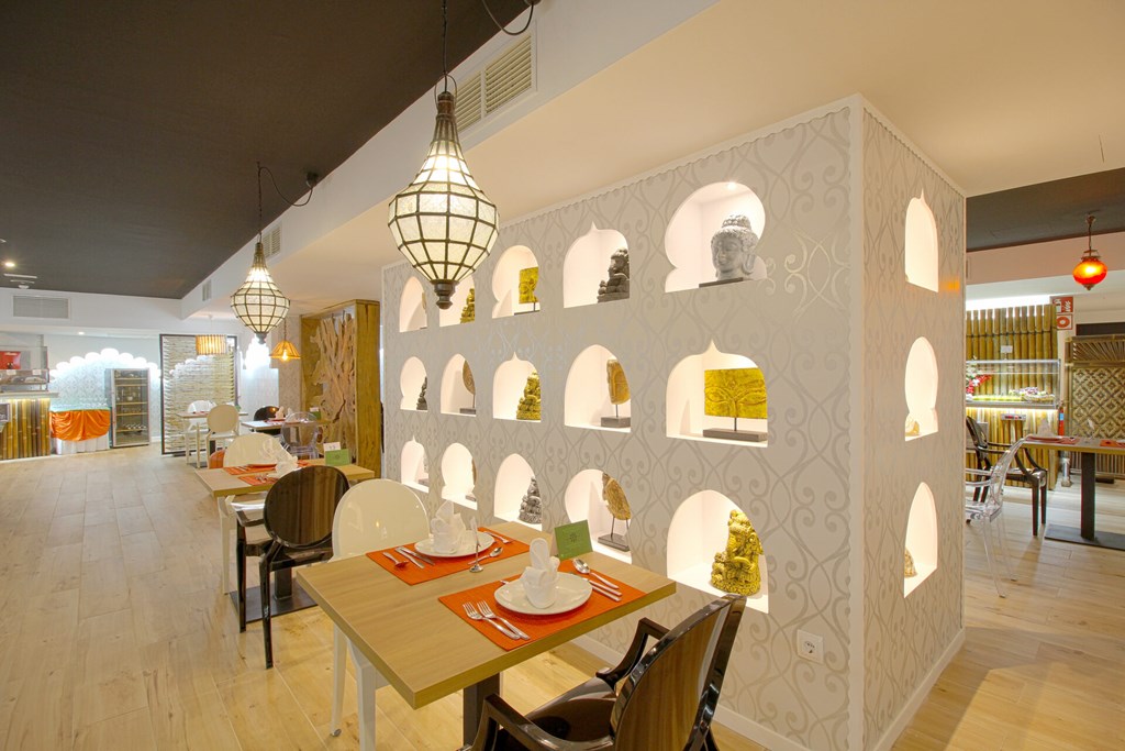 Sandos Benidorm Suites: Restaurant