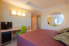 Riviera Beachotel: Room - photo 16