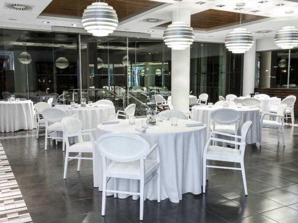 AR Diamante Beach Spa & Convention Centre: Restaurant