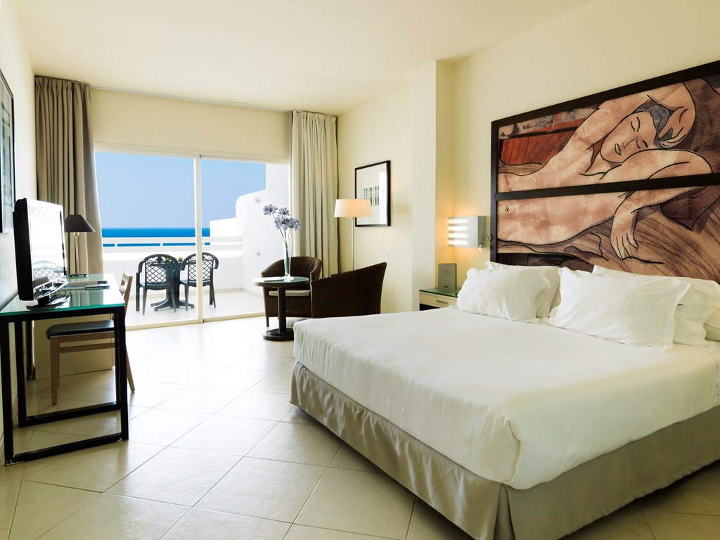 H10 Estepona Palace: Room TRIPLE SEA VIEW