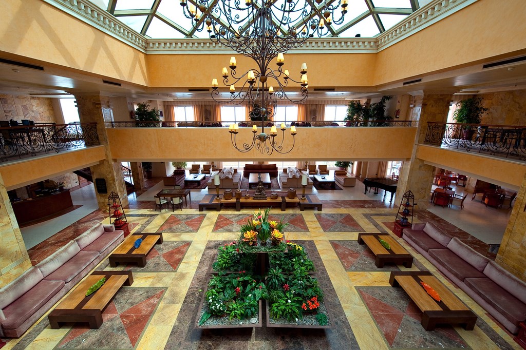 Elba Estepona Gran Hotel & Thalasso Spa: Lobby