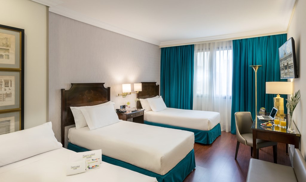 Sercotel Gran Hotel Conde Duque: Room Double or Twin CAPACITY 3