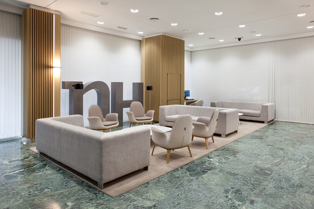 NH Madrid Ventas: Lobby