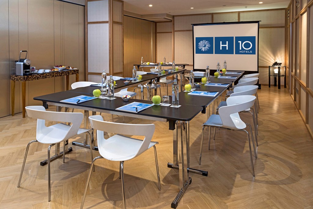 H10 Tribeca: Conferences