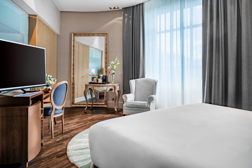 NH Collection Madrid Paseo del Prado: Room JUNIOR SUITE CAPACITY 1