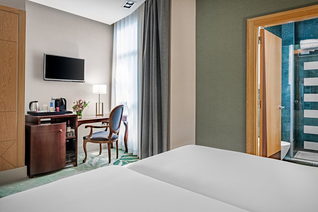 NH Collection Madrid Paseo del Prado: Room Double or Twin STANDARD