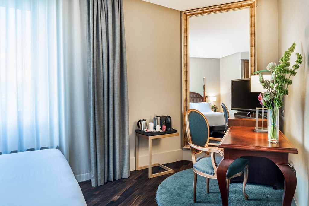 NH Collection Madrid Paseo del Prado: Room DOUBLE SINGLE USE PREMIUM