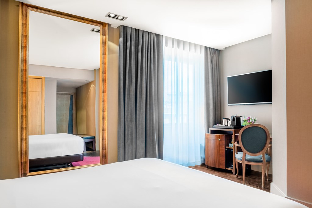 NH Collection Madrid Paseo del Prado: Room DOUBLE SUPERIOR WITH VIEWS