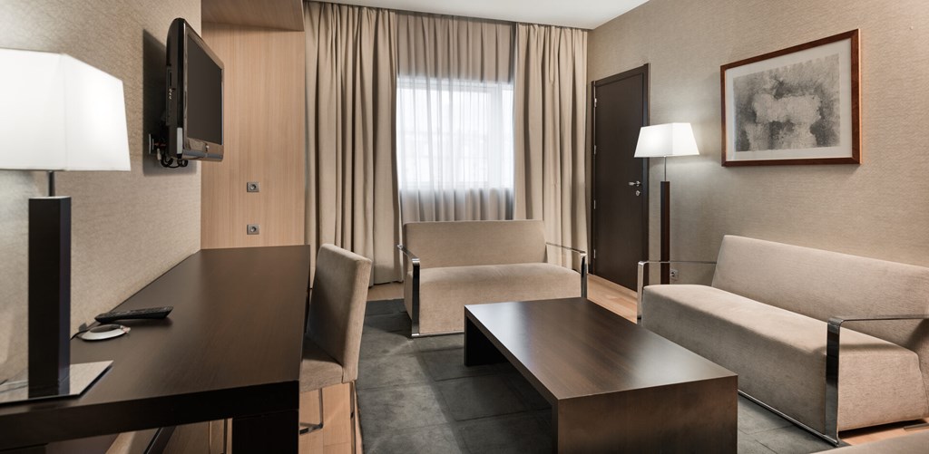 NH Madrid Ribera del Manzanares: Room JUNIOR SUITE STANDARD