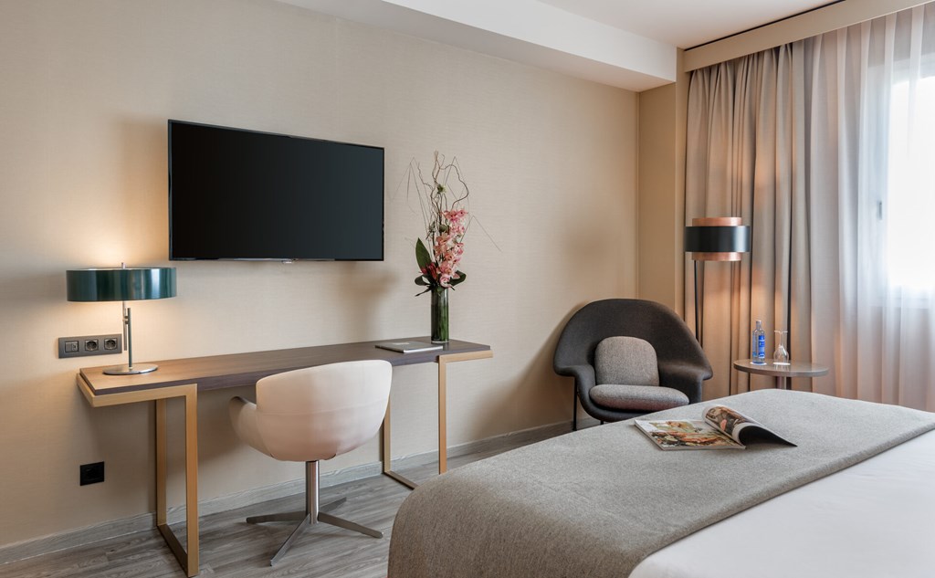 NH Collection Madrid Suecia: Room Double or Twin PREMIUM CITY VIEW