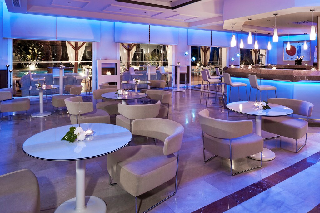 Melia Marbella Banus: Bar