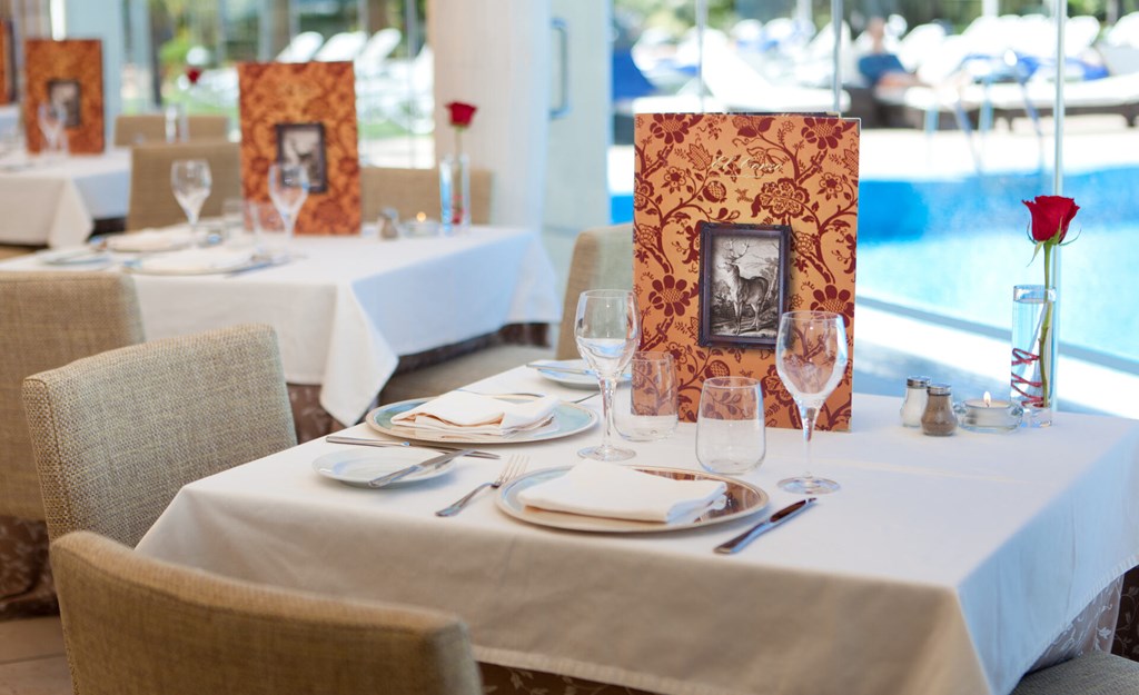 Los Monteros Spa & Golf Resort: Restaurant