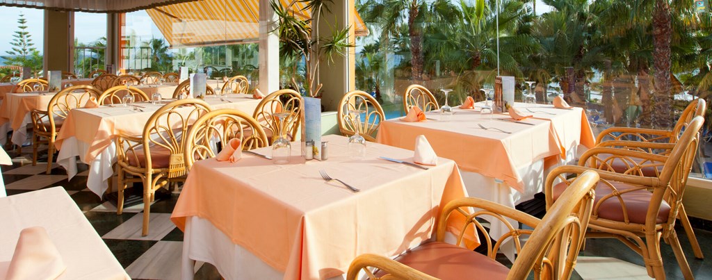 Marbella Playa: Restaurant