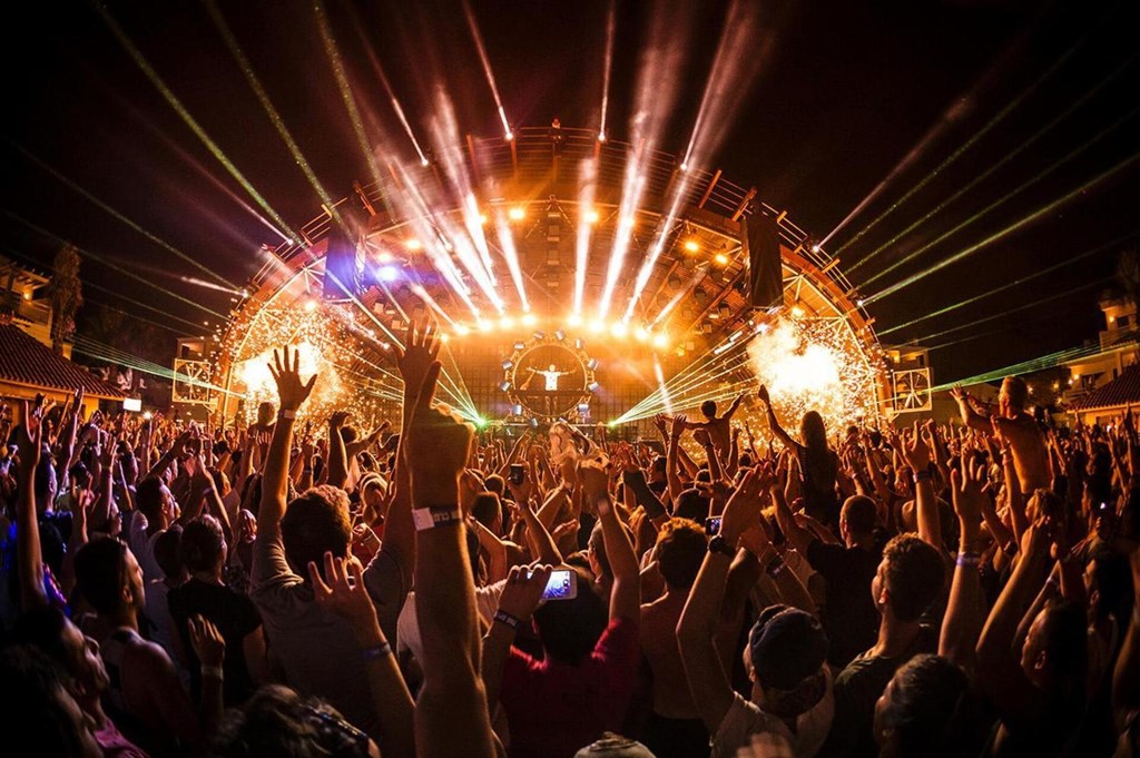 Ushuaia Ibiza Beach Hotel: Sports and Entertainment