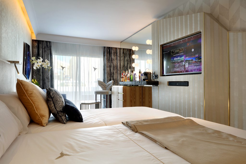 Ushuaia Ibiza Beach Hotel: Room