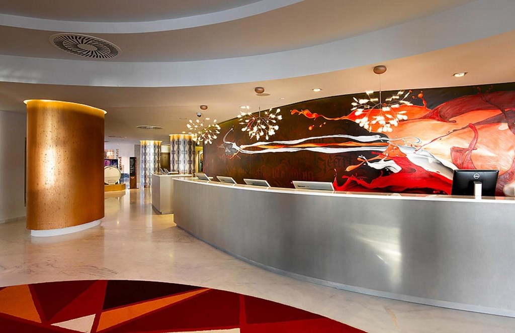 Hard Rock Hotel Ibiza: Lobby