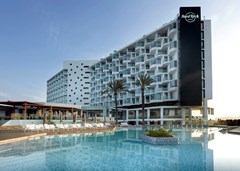 Hard Rock Hotel Ibiza: Pool - photo 46