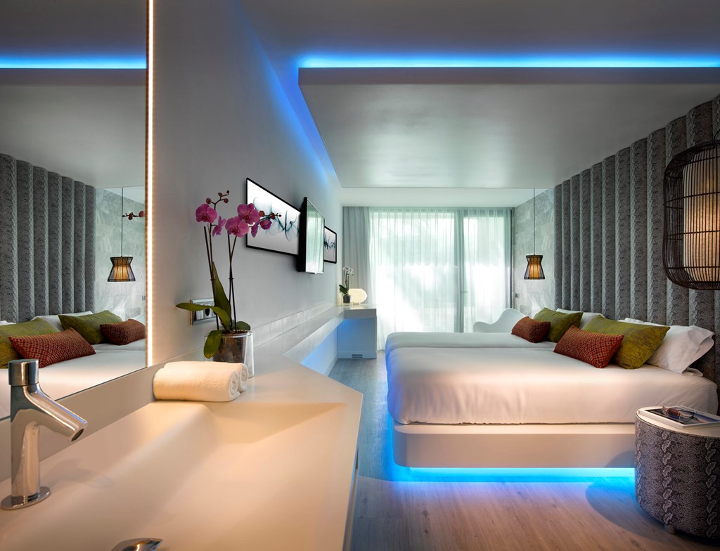 Hard Rock Hotel Ibiza: Room Double or Twin DELUXE