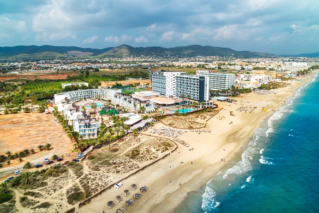 Hard Rock Hotel Ibiza: Beach