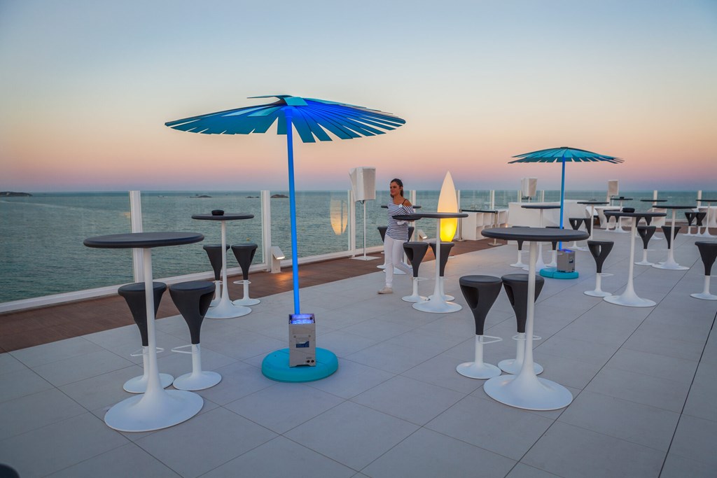 Hard Rock Hotel Ibiza: Terrace