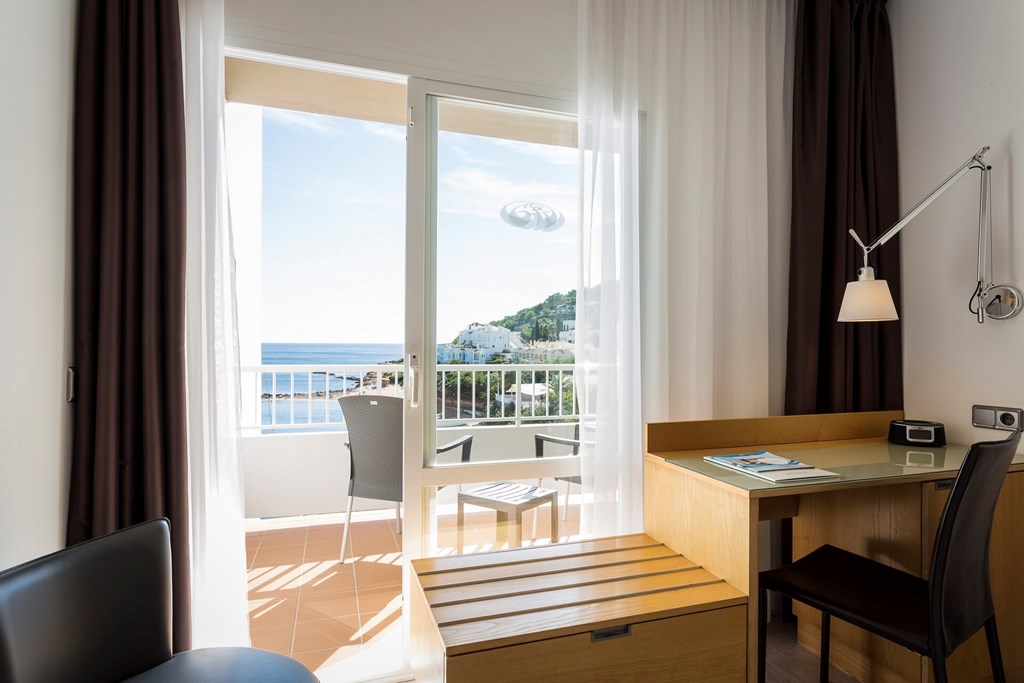 Palladium Hotel Don Carlos: Room Double or Twin SEA VIEW