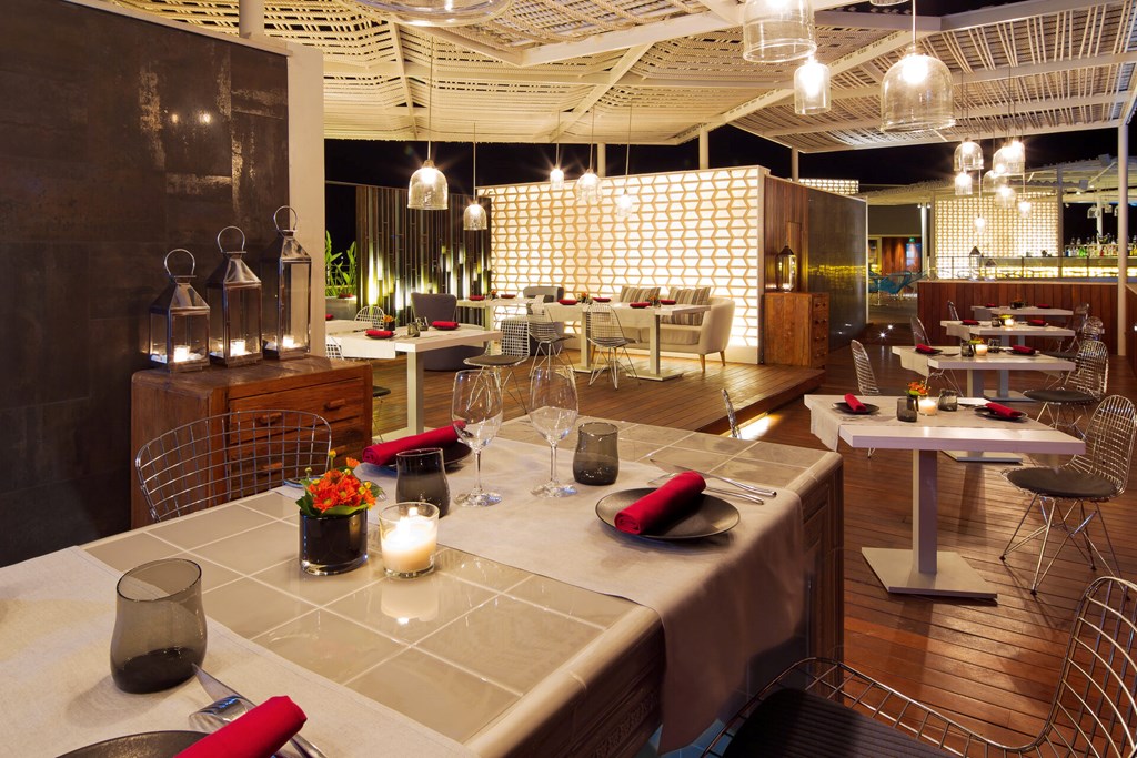 Aguas de Ibiza Grand Luxe Hotel: Restaurant