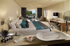 Aguas de Ibiza Grand Luxe Hotel: Room - photo 3