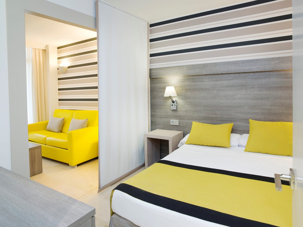 MS Aguamarina Suites: Room