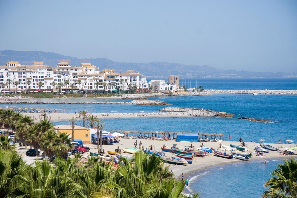 Gran Hotel Guadalpin Banus: Beach