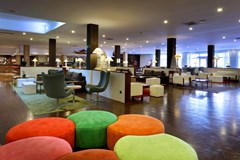 Grand Palladium Palace Ibiza Resort & Spa: Bar - photo 17