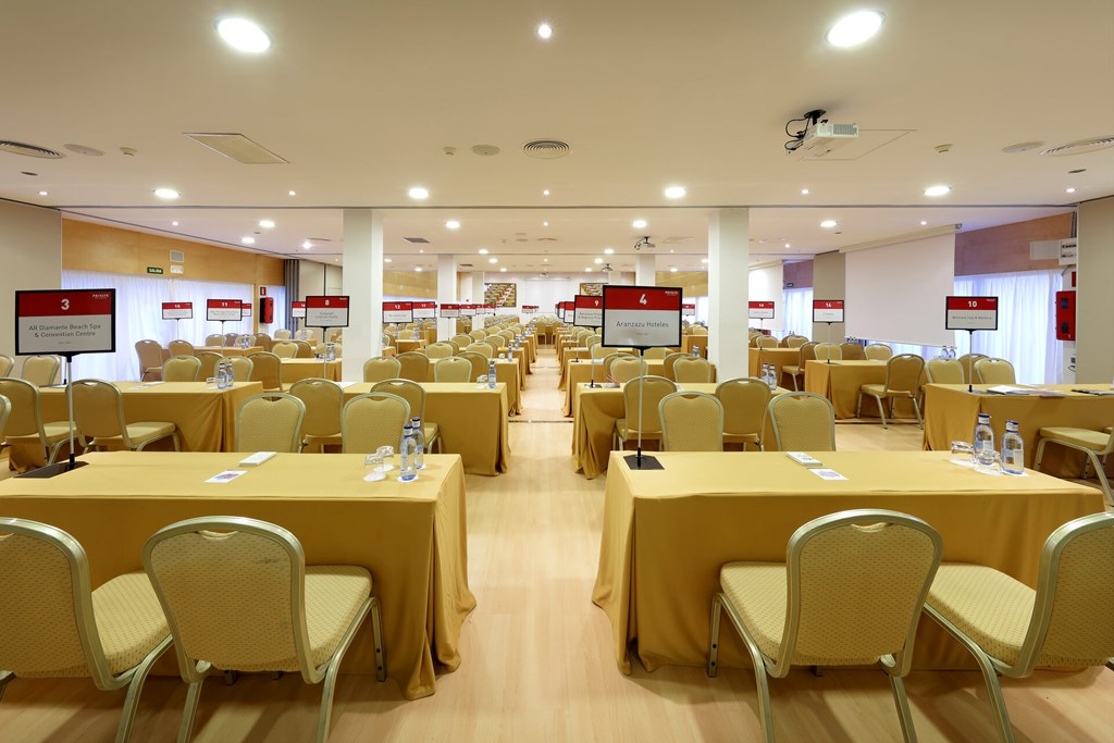 Grand Palladium Palace Ibiza Resort & Spa: Conferences