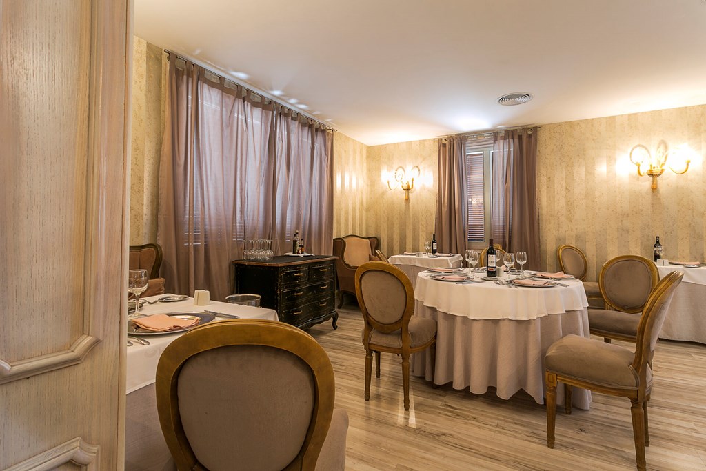 Grand Palladium Palace Ibiza Resort & Spa: Restaurant