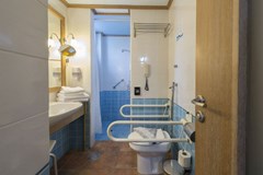 Aegean Houses : Bathroom for Disabled - photo 20